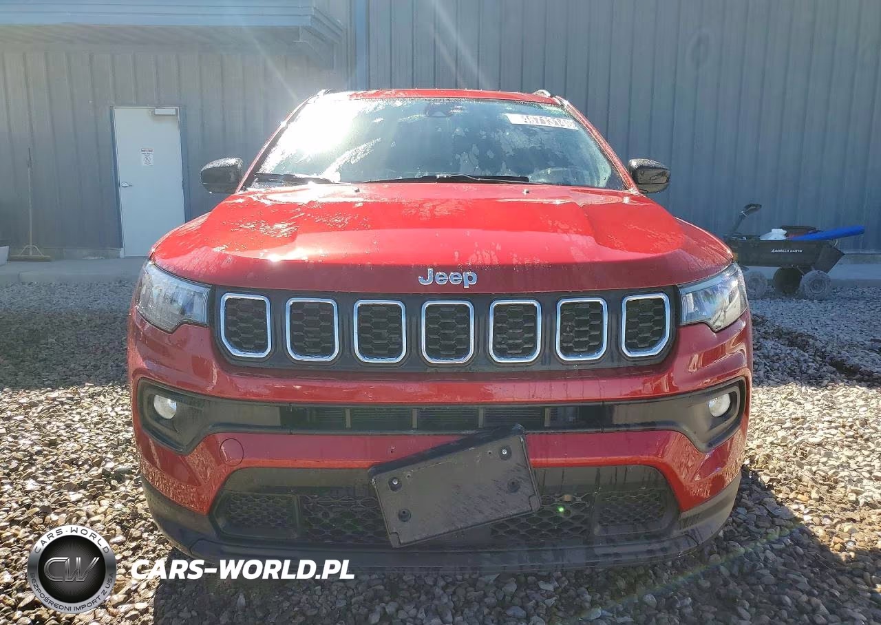 2025 Jeep Compass Latitude VIN:3C4NJDBN5ST547628 - 5