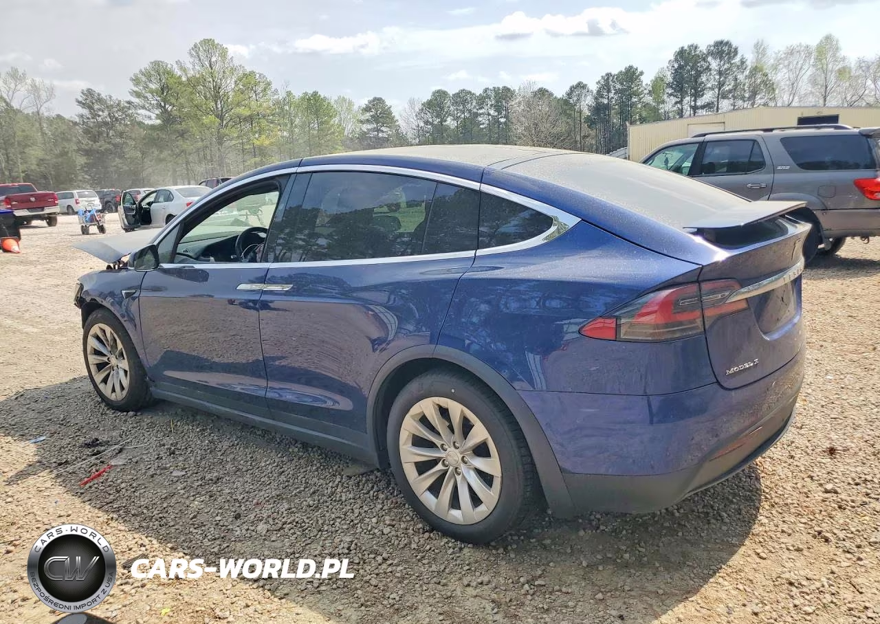 2018 Tesla Model X VIN:5YJXCAE27JF139390 - 2
