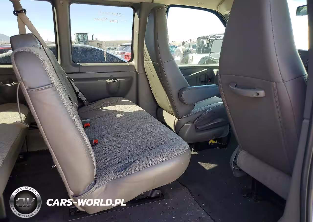 2025 GMC Savana G3500 Lt VIN:1GJZ7PFP5S1257760 - 11