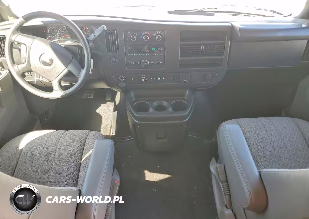 2025 GMC Savana G3500 Lt VIN:1GJZ7PFP5S1257760 - 8