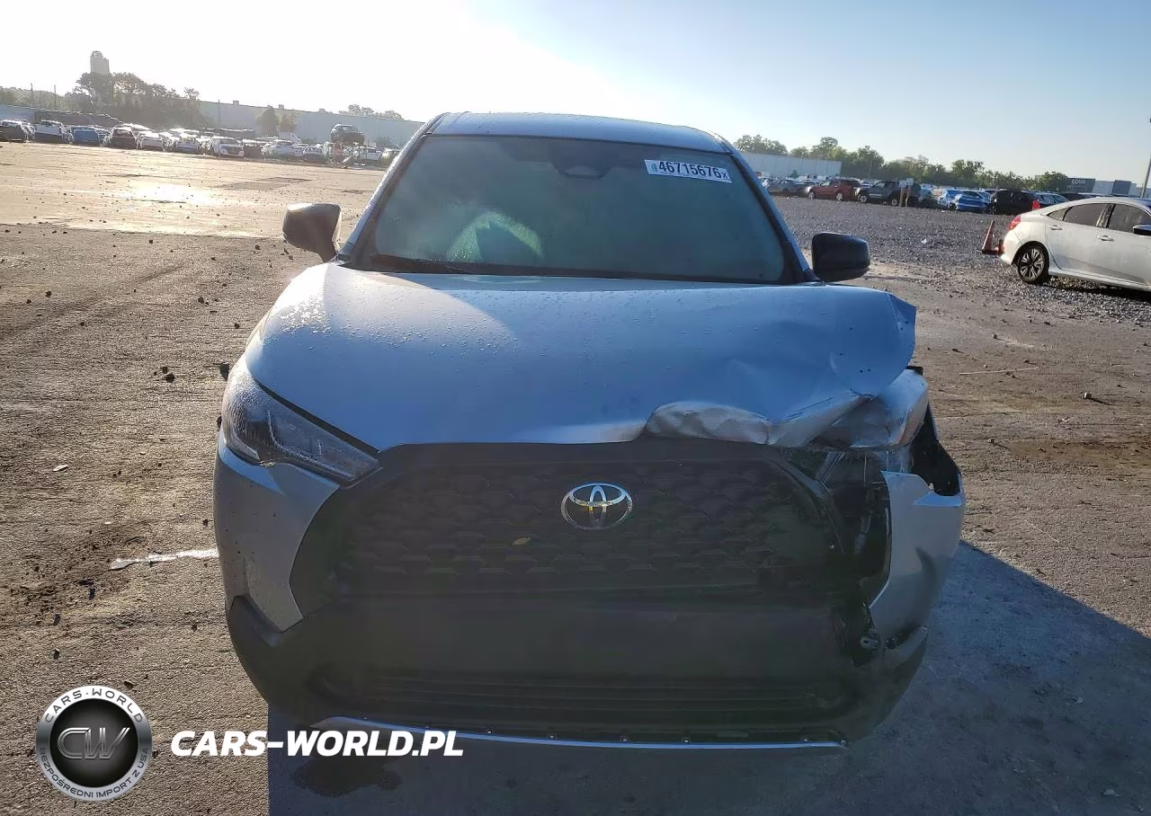 2025 Toyota Corolla Cross L VIN:7MUAAAAG2SV143508 - 5