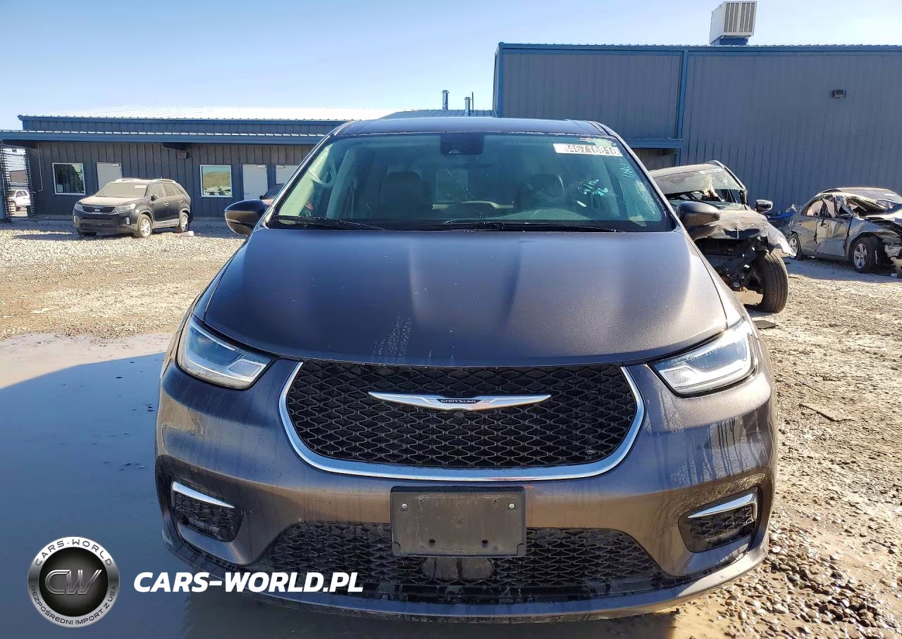 2023 Chrysler Pacifica Hybrid Touring L VIN:2C4RC1L75PR598907 - 5