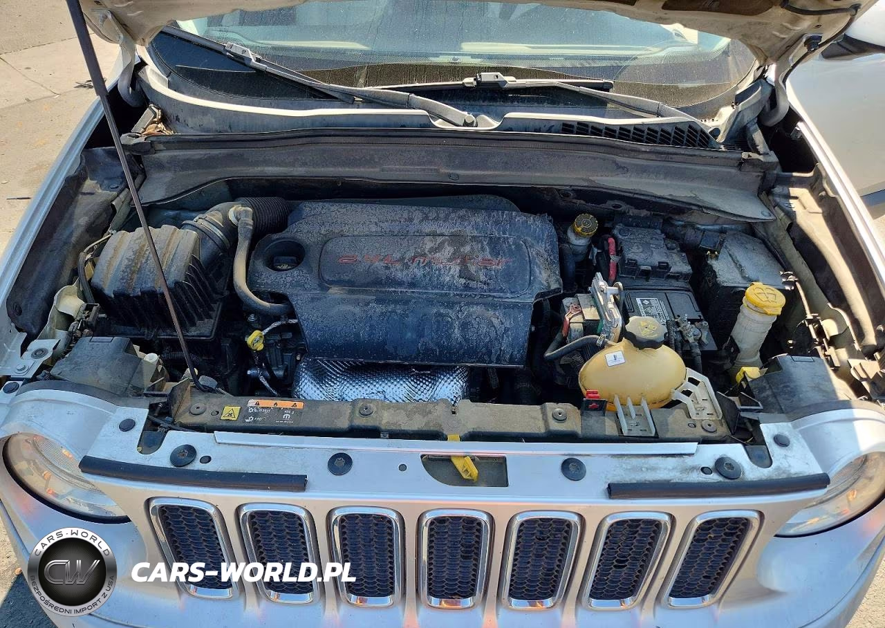 2015 Jeep Renegade Limited VIN:ZACCJBDT3FPC12100 - 12
