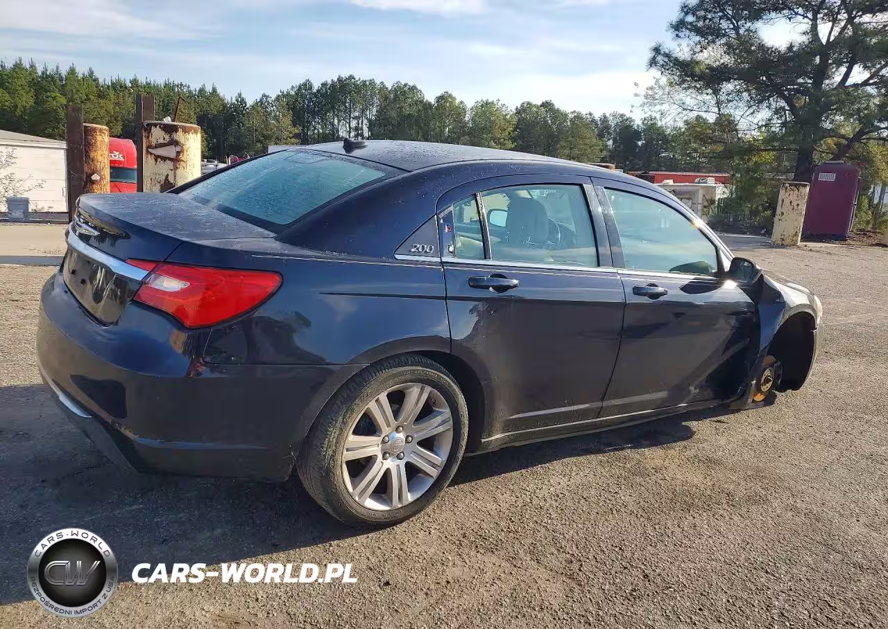 2012 Chrysler 200 Touring VIN:1C3CCBBBXCN131088 - 3
