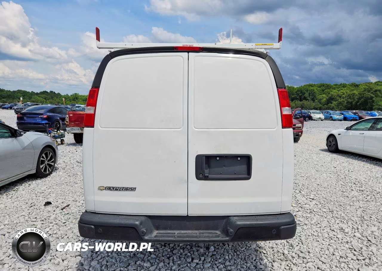 2023 Chevrolet Express 2500 Cargo Delivery Van VIN:1GCWGAFP5P1139951 - 6