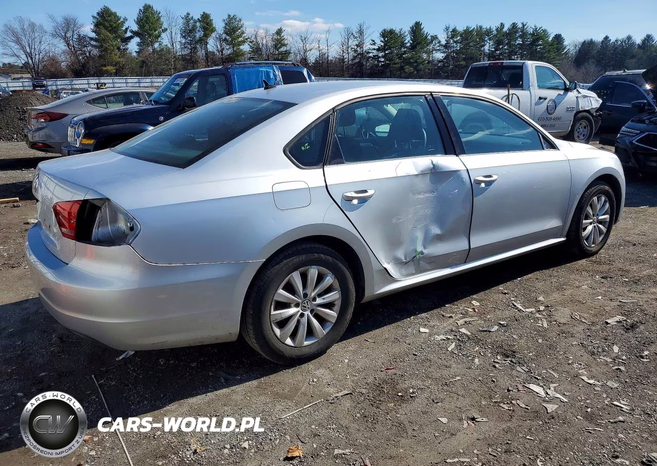 2012 Volkswagen Passat S VIN:1VWAP7A3XCC081137 - 3