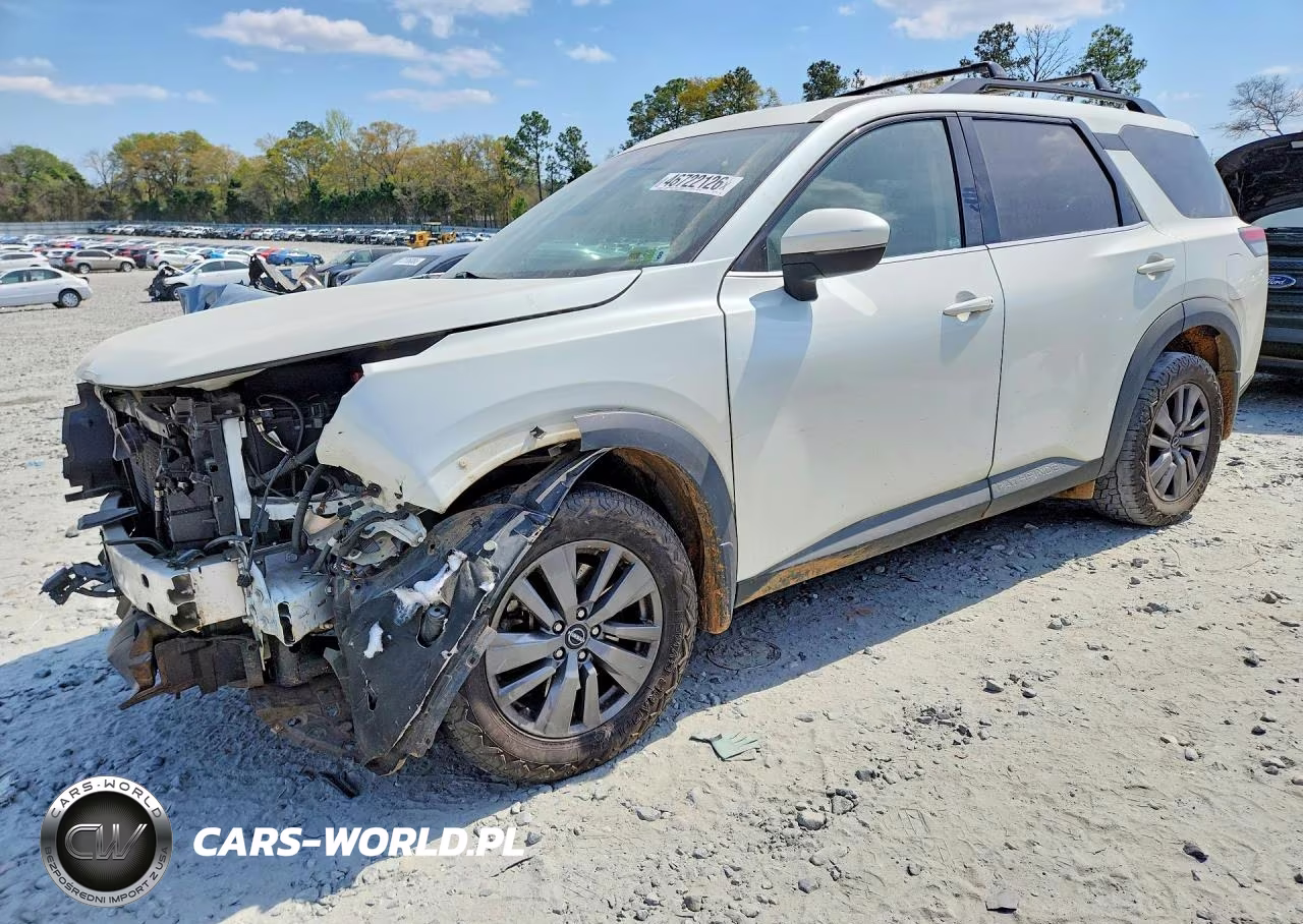 2022 Nissan Pathfinder Sv