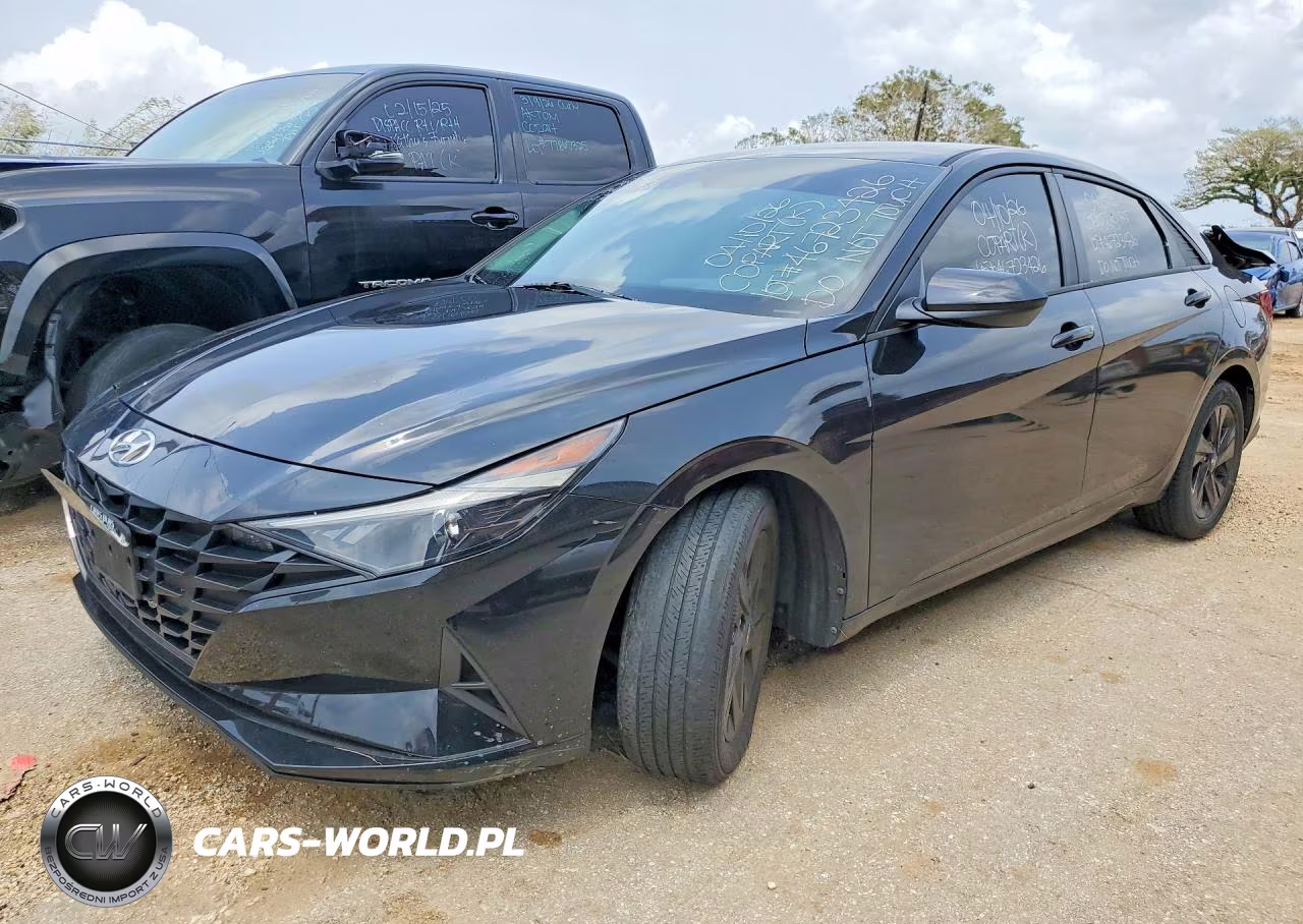 2022 Hyundai Elantra Sel