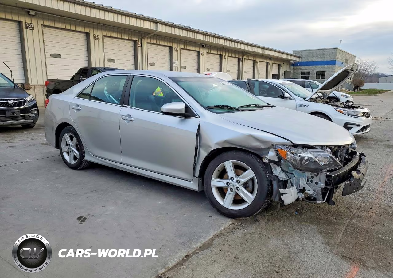 2013 Toyota Camry Se VIN:4T1BF1FK2DU218635 - 4