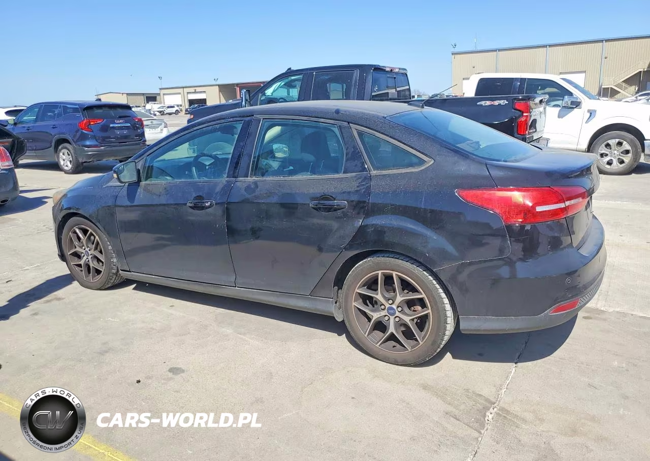 2017 Ford Focus Sel VIN:1FADP3H26HL249679 - 2