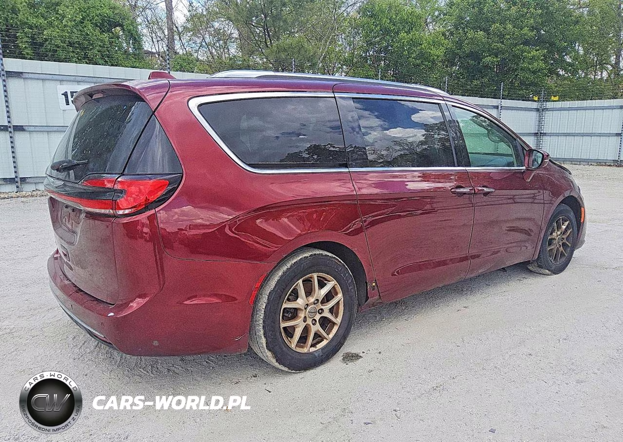 2021 Chrysler Pacifica Touring L VIN:2C4RC1BG5MR589203 - 3