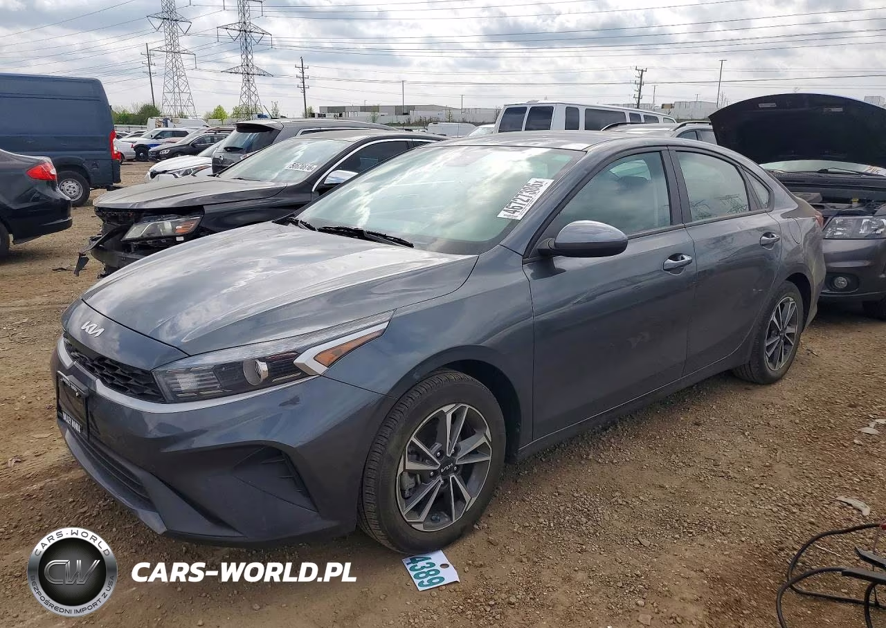 2023 Kia Forte Lxs – zdjęcie 1 z 13