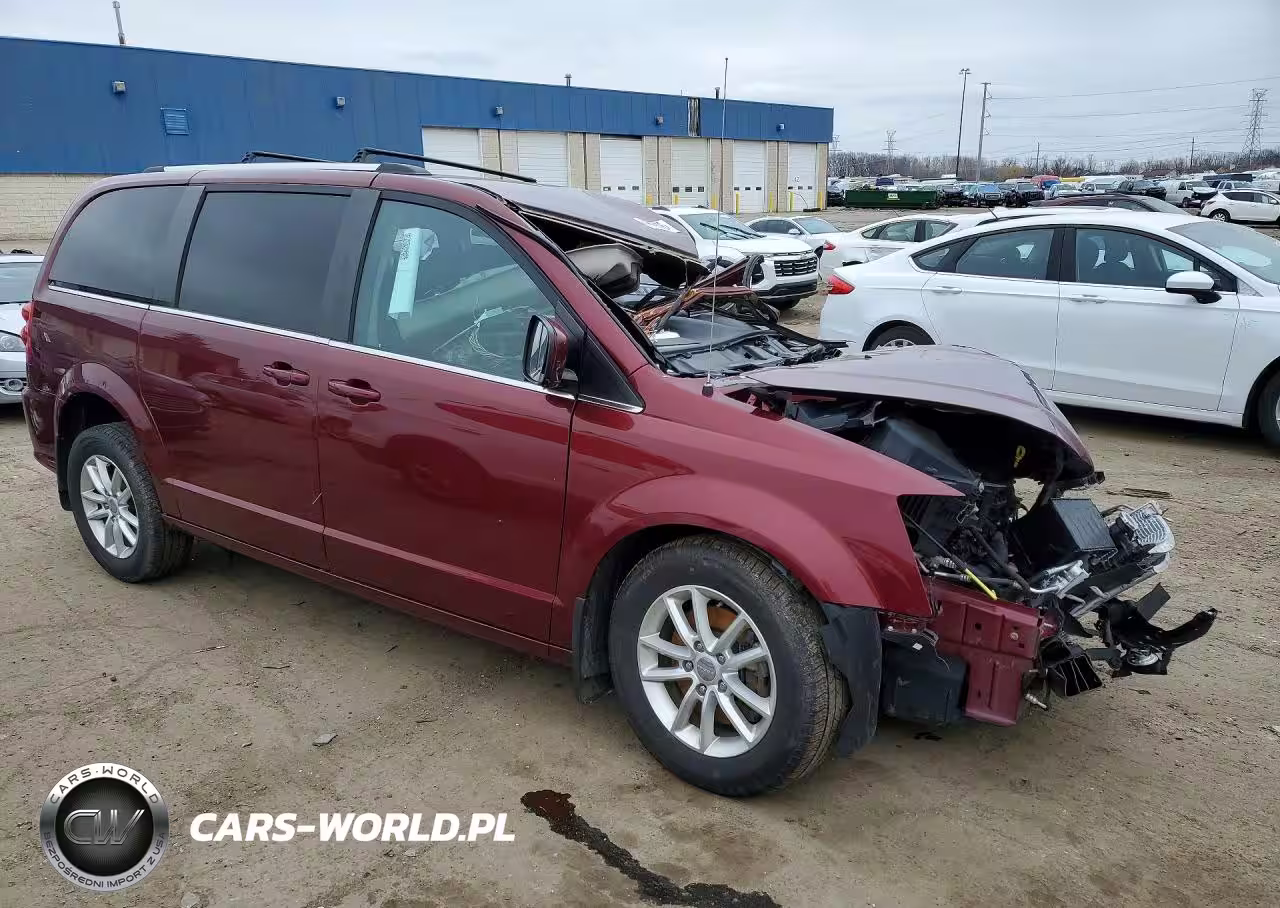 2018 Dodge Grand Caravan Sxt VIN:2C4RDGCG7JR178752 - 4