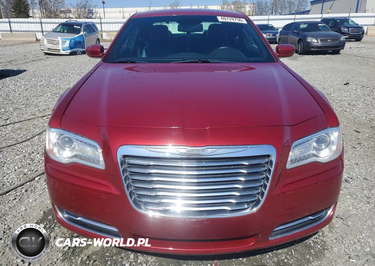 2014 Chrysler 300 VIN:2C3CCAAG3EH252631 - 5