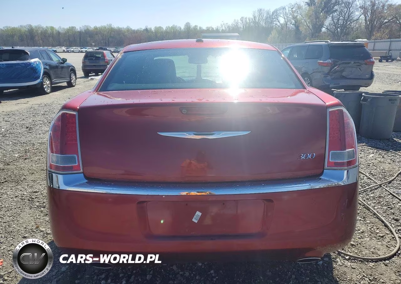 2014 Chrysler 300 VIN:2C3CCAAG3EH252631 - 6