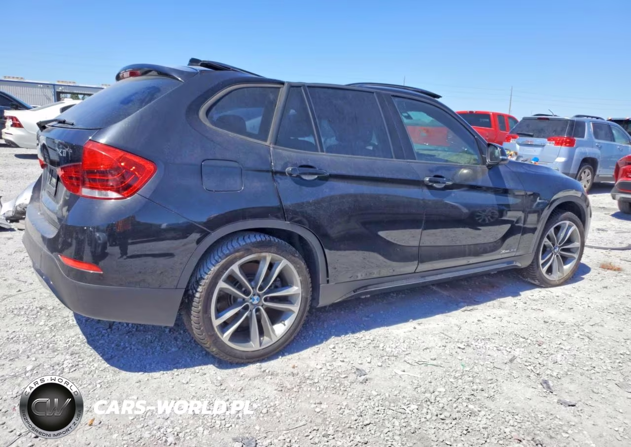 2013 BMW X1 xDrive35I VIN:WBAVM5C52DVL63968 - 3