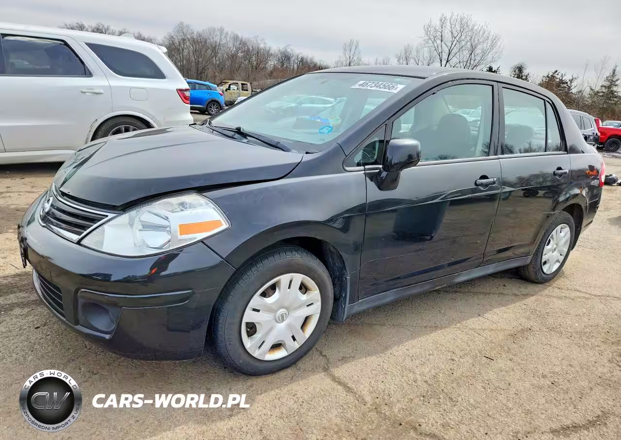 2011 Nissan Versa 1.8 S
