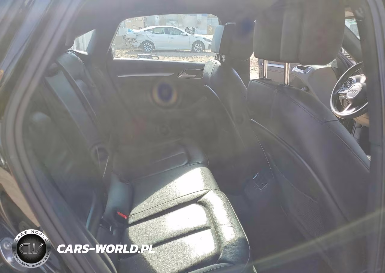 2018 Audi A3 Premium VIN:WAUAUHFF7J1054603 - 10