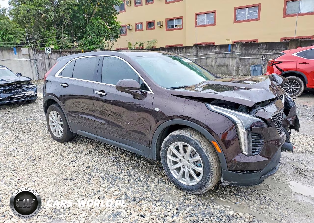 2021 Cadillac Xt4 Luxury VIN:1GYAZAR46MF079970 - 4