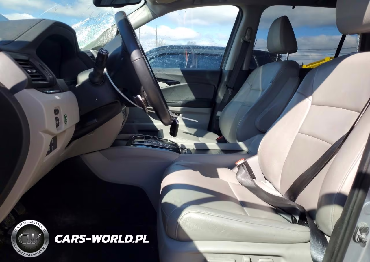 2017 Honda Pilot Touring VIN:5FNYF6H95HB076706 - 7