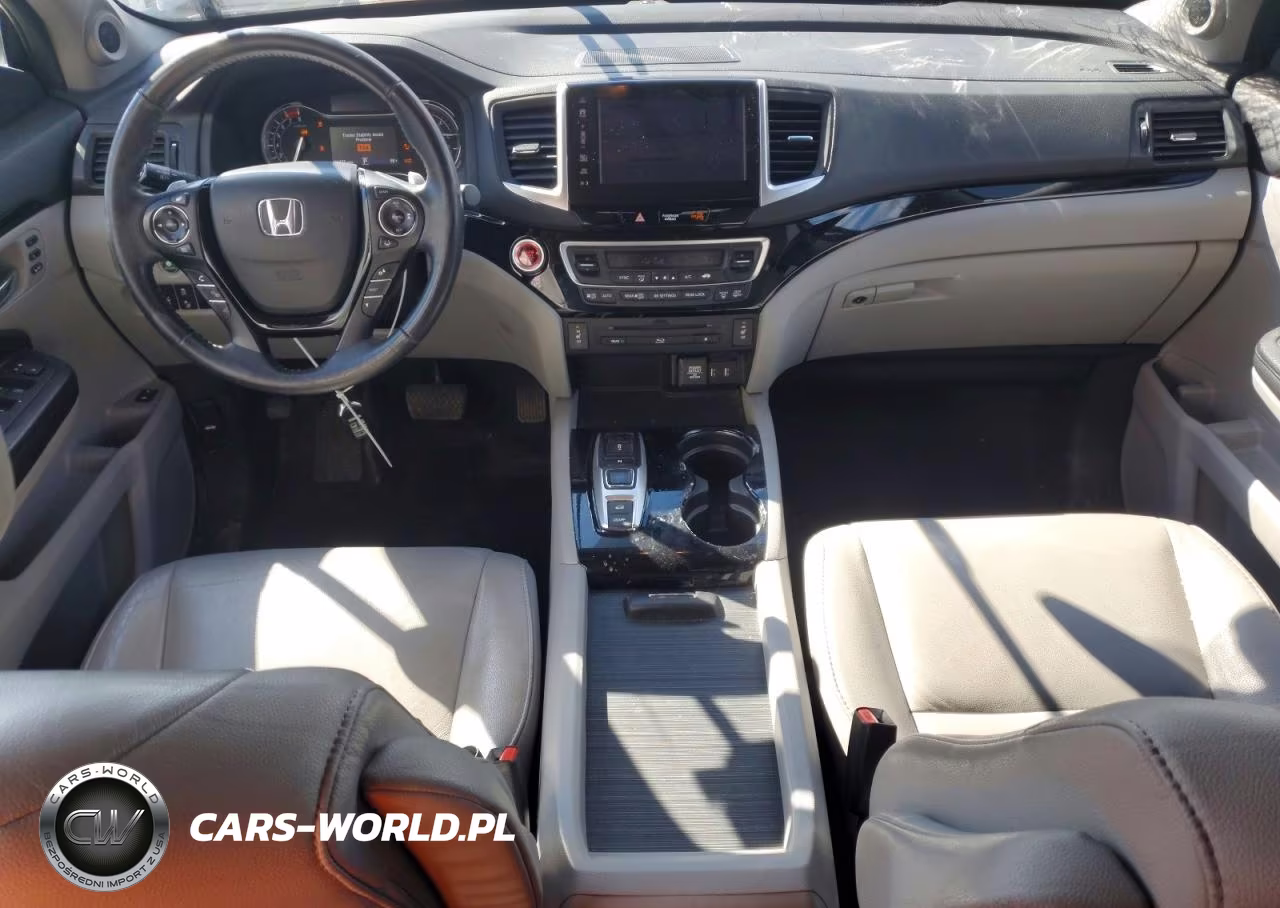 2017 Honda Pilot Touring VIN:5FNYF6H95HB076706 - 8