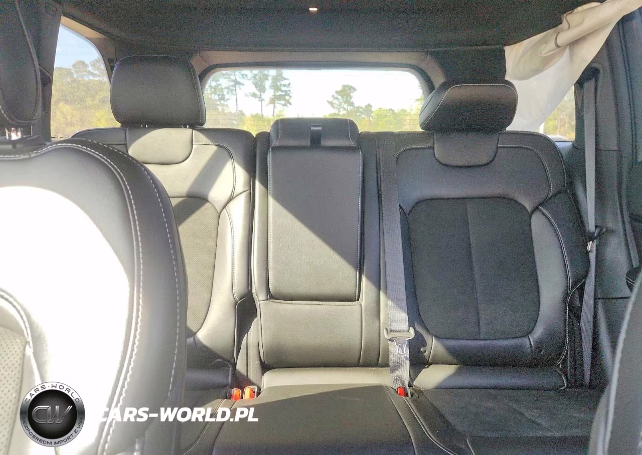 2025 Jeep Grand Cherokee Laredo VIN:1C4RJGAG1SC319935 - 10