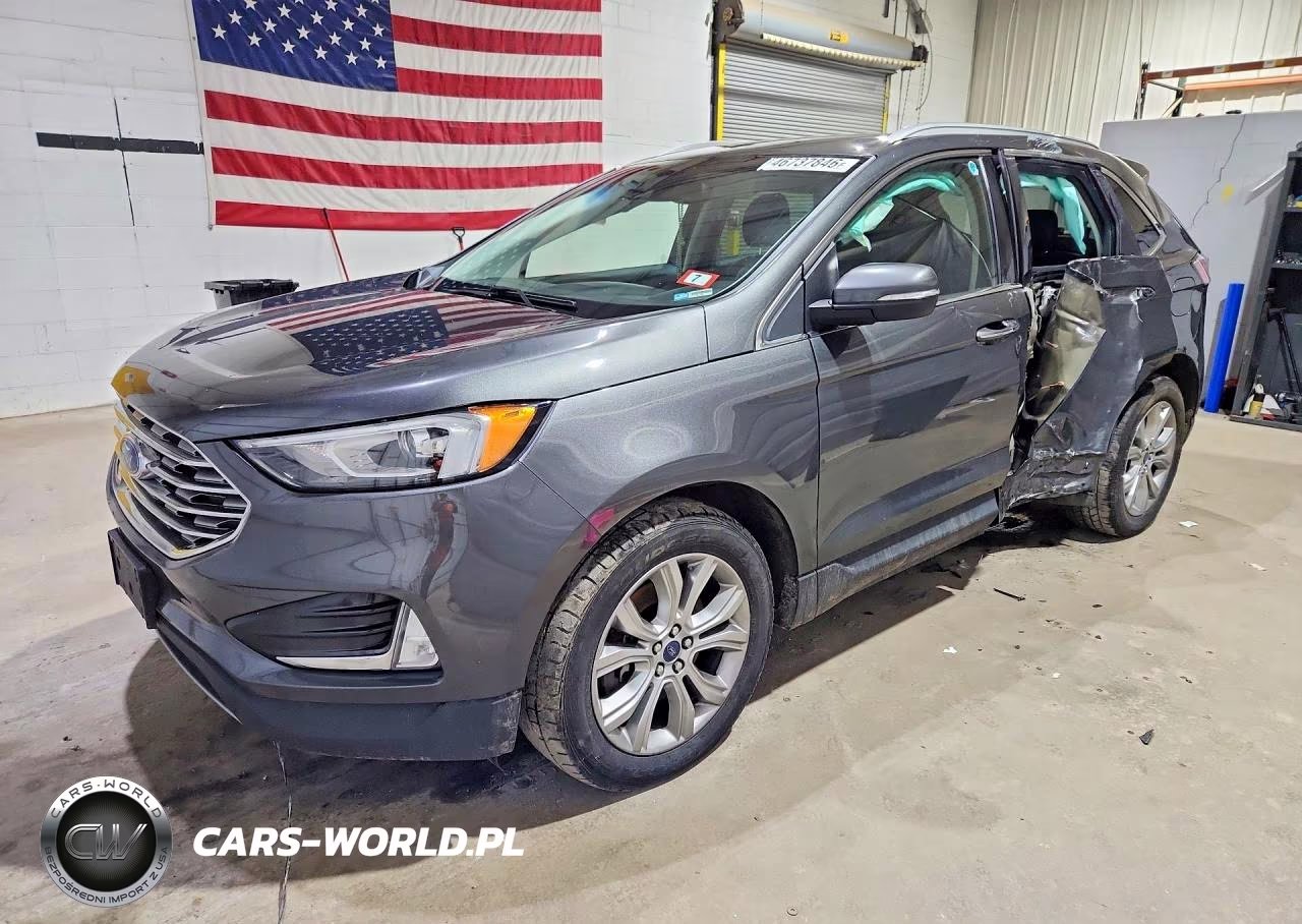 2019 Ford Edge Titanium