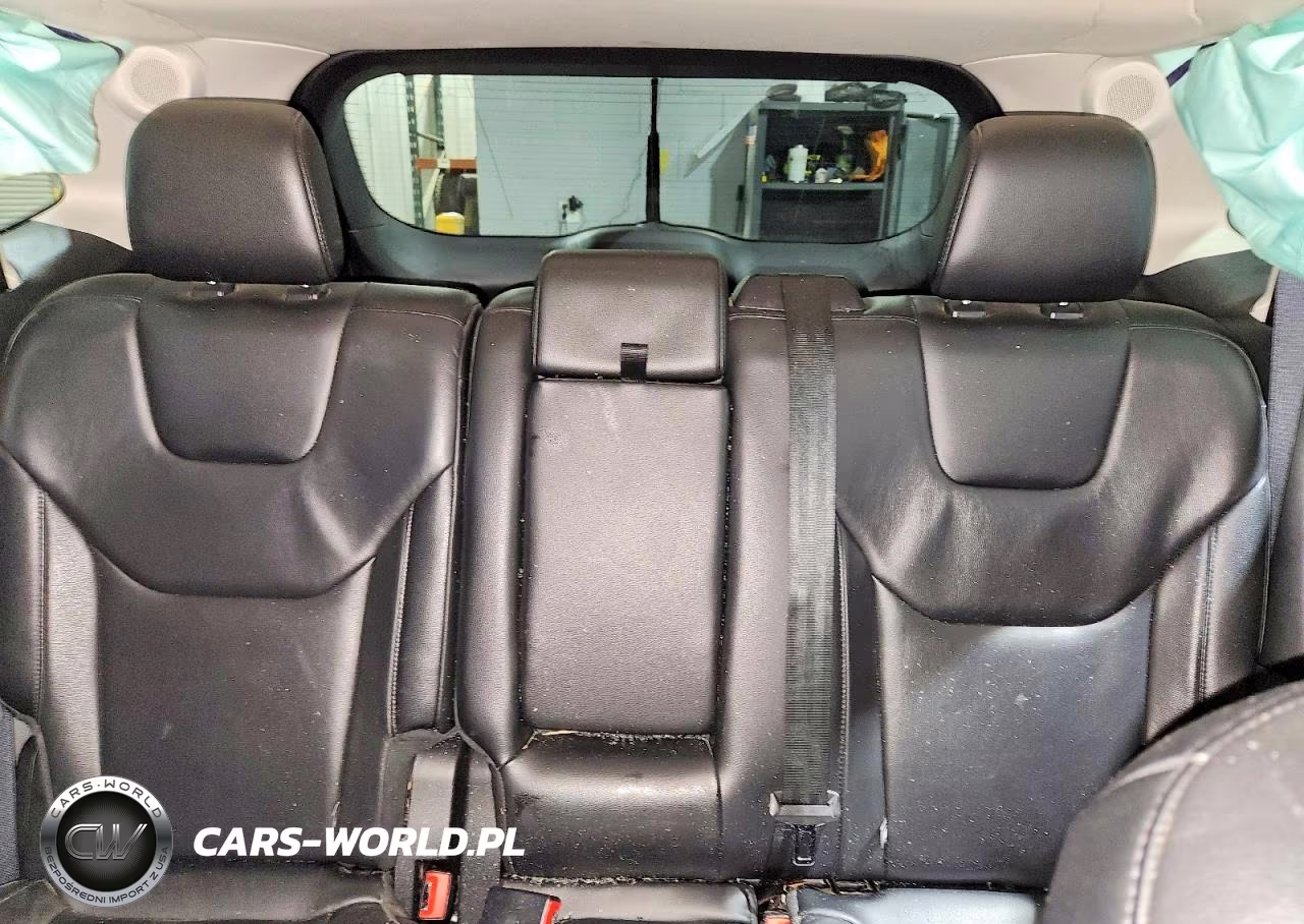 2019 Ford Edge Titanium VIN:2FMPK4K97KBC64311 - 10