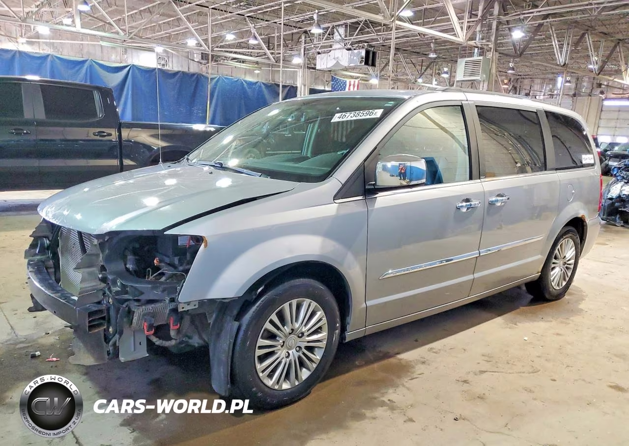 2013 Chrysler Town & Country Touring L – zdjęcie 1 z 13