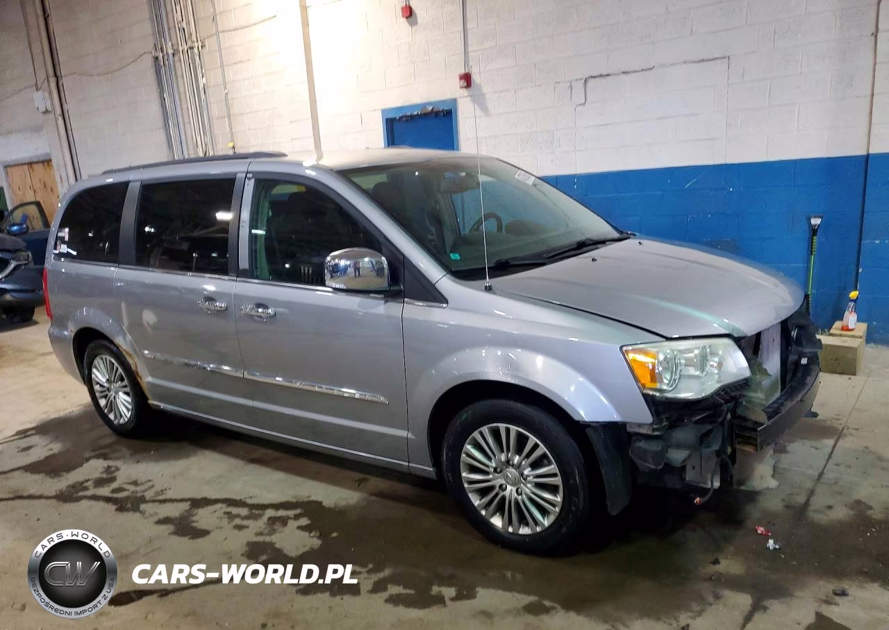 2013 Chrysler Town & Country Touring L VIN:2C4RC1CGXDR802547 - 4
