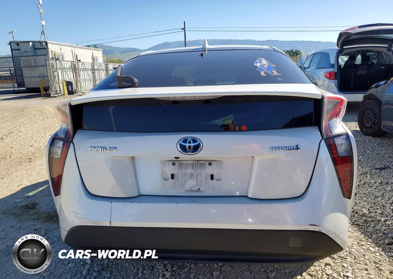 2016 Toyota Prius Three VIN:JTDKARFU7G3002261 - 6