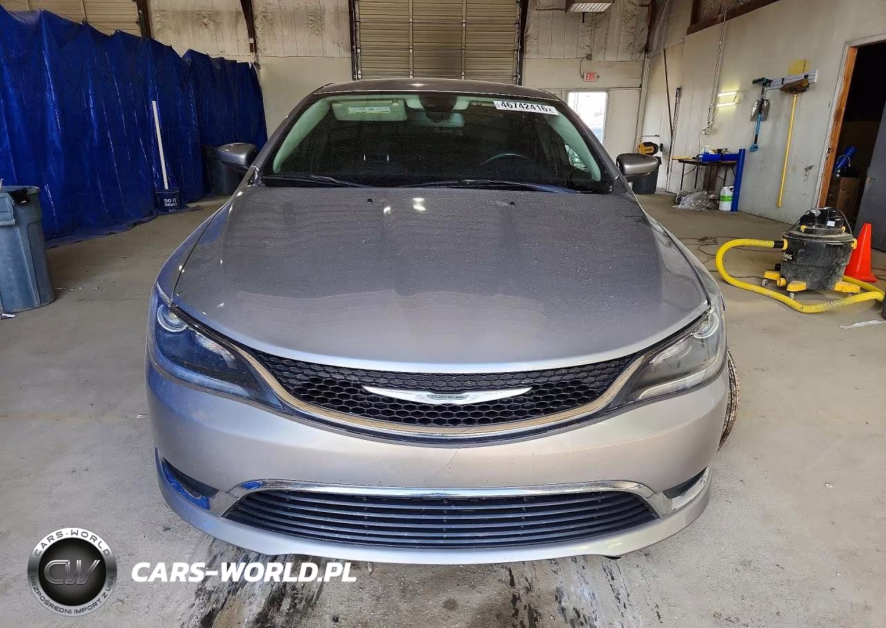 2015 Chrysler 200 Limited VIN:1C3CCCAB2FN660059 - 5