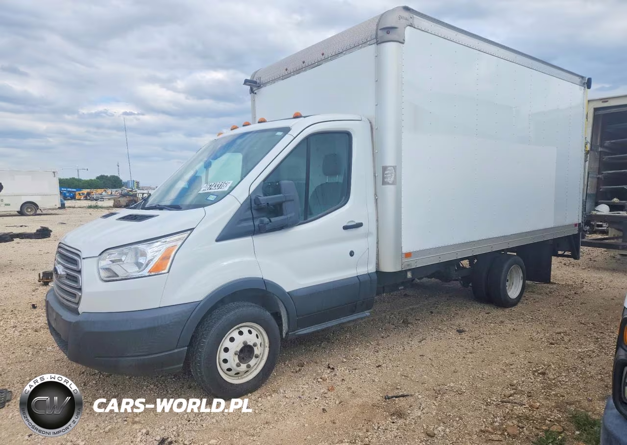 2018 Ford Transit Box Truck