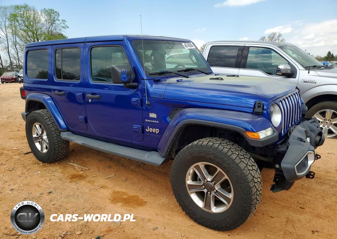 2020 Jeep Wrangler Unlimited Sahara VIN:1C4HJXEN7LW180561 - 4
