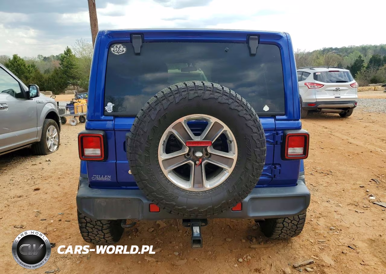 2020 Jeep Wrangler Unlimited Sahara VIN:1C4HJXEN7LW180561 - 6