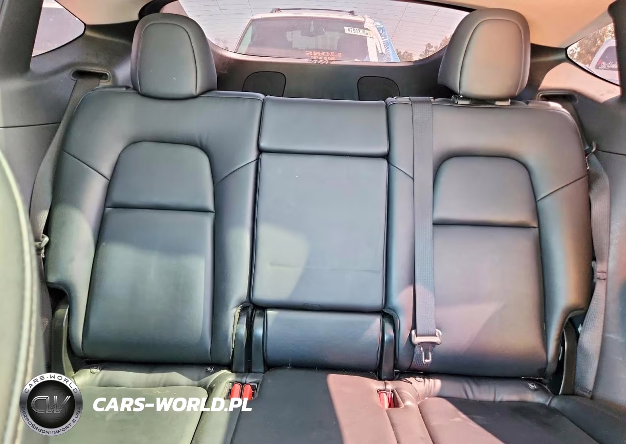 2020 Tesla Model Y VIN:5YJYGDEE8LF022876 - 10