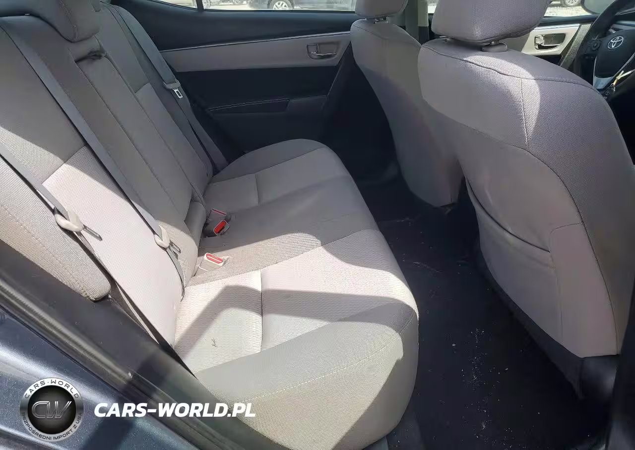 2015 Toyota Corolla Le VIN:2T1BURHE3FC256469 - 10