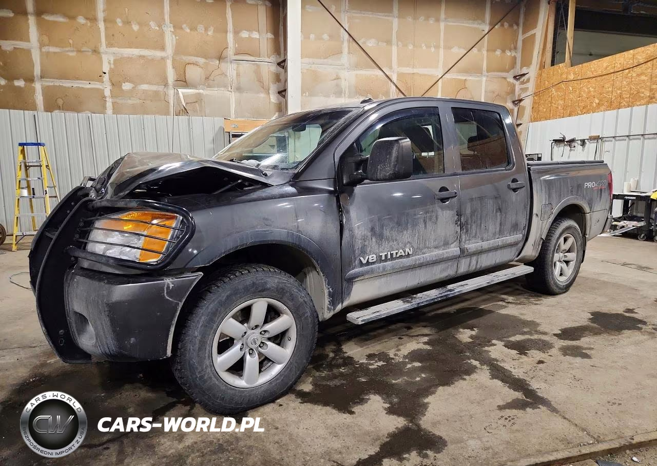 2010 Nissan Titan Se