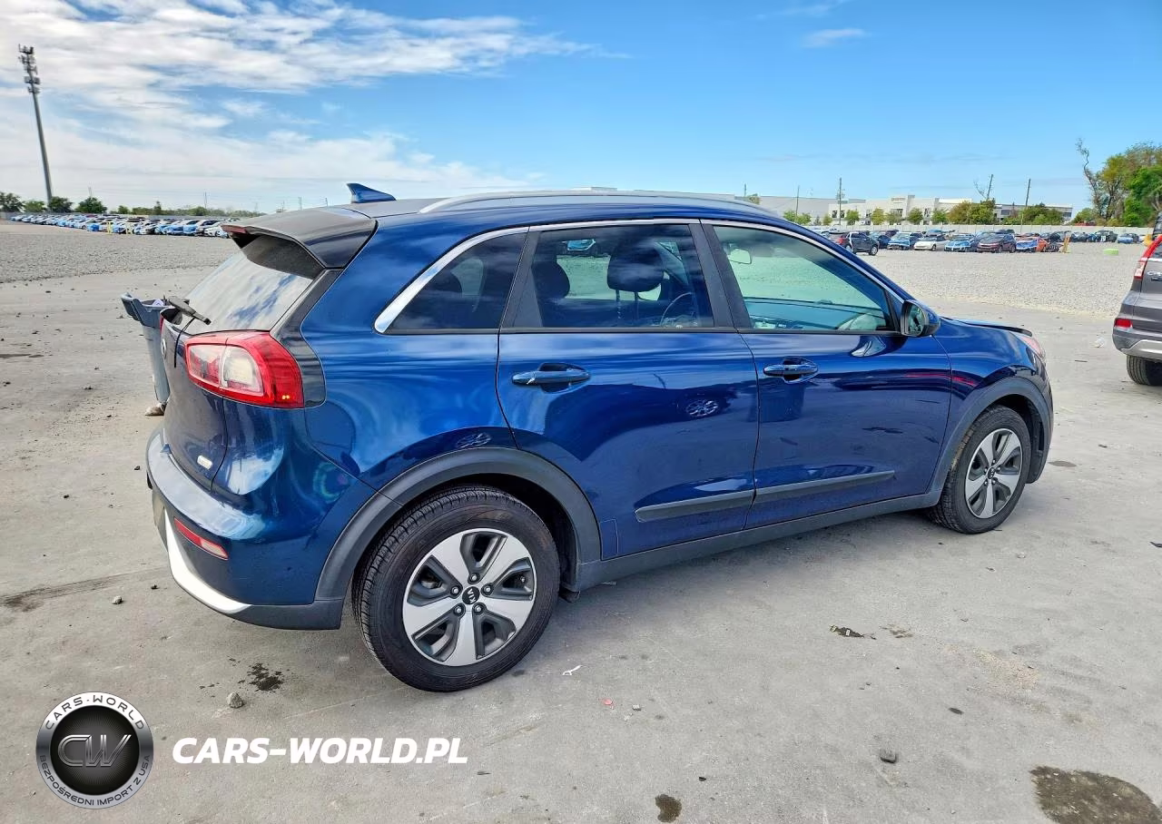 2018 Kia Niro Lx VIN:KNDCB3LC1J5108548 - 3