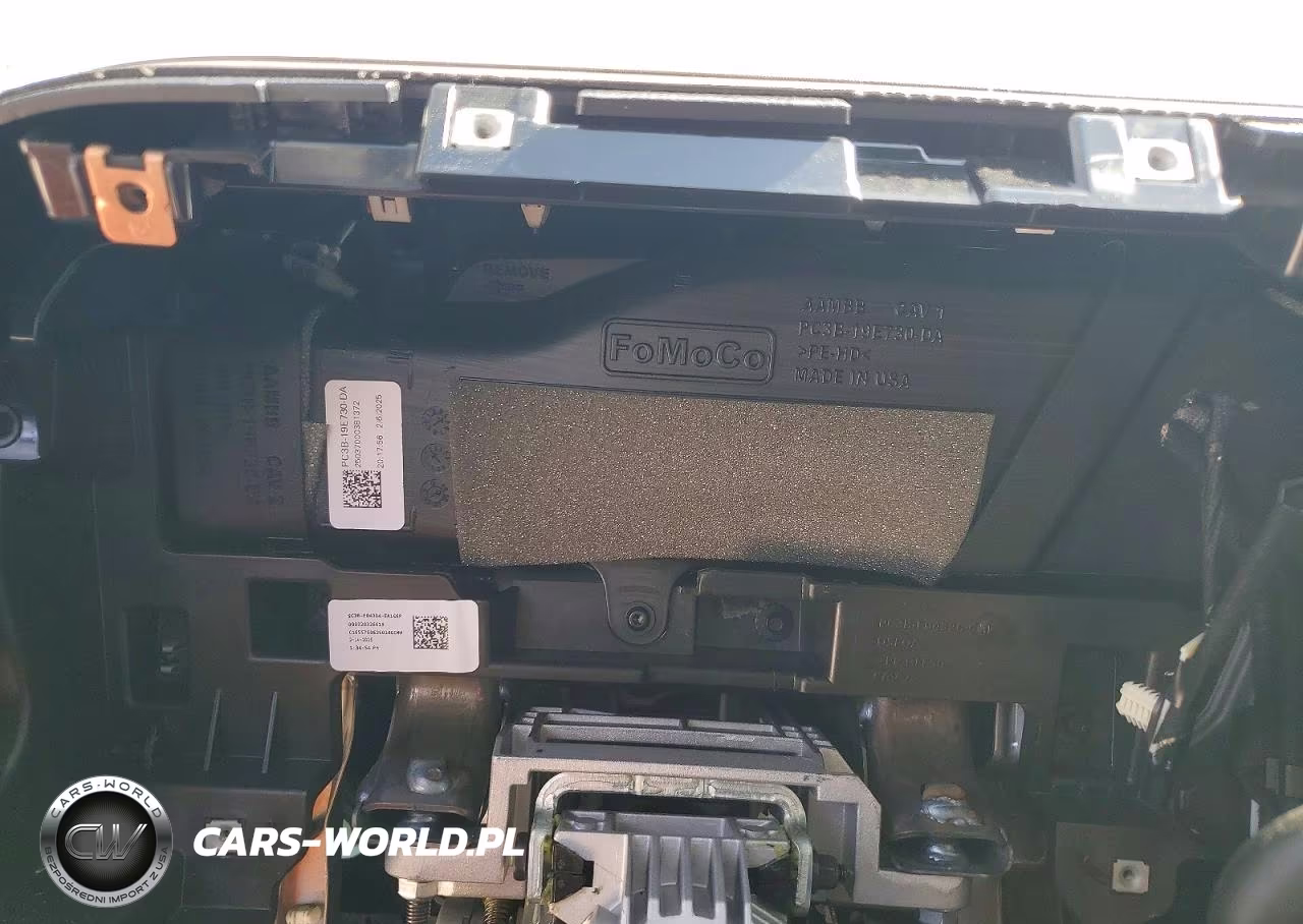 2025 Ford F350 Super Duty VIN:1FT8W3BMXSEC60561 - 9