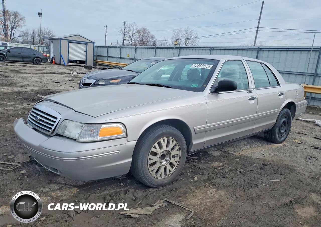 2004 Ford Crown Victoria Lx