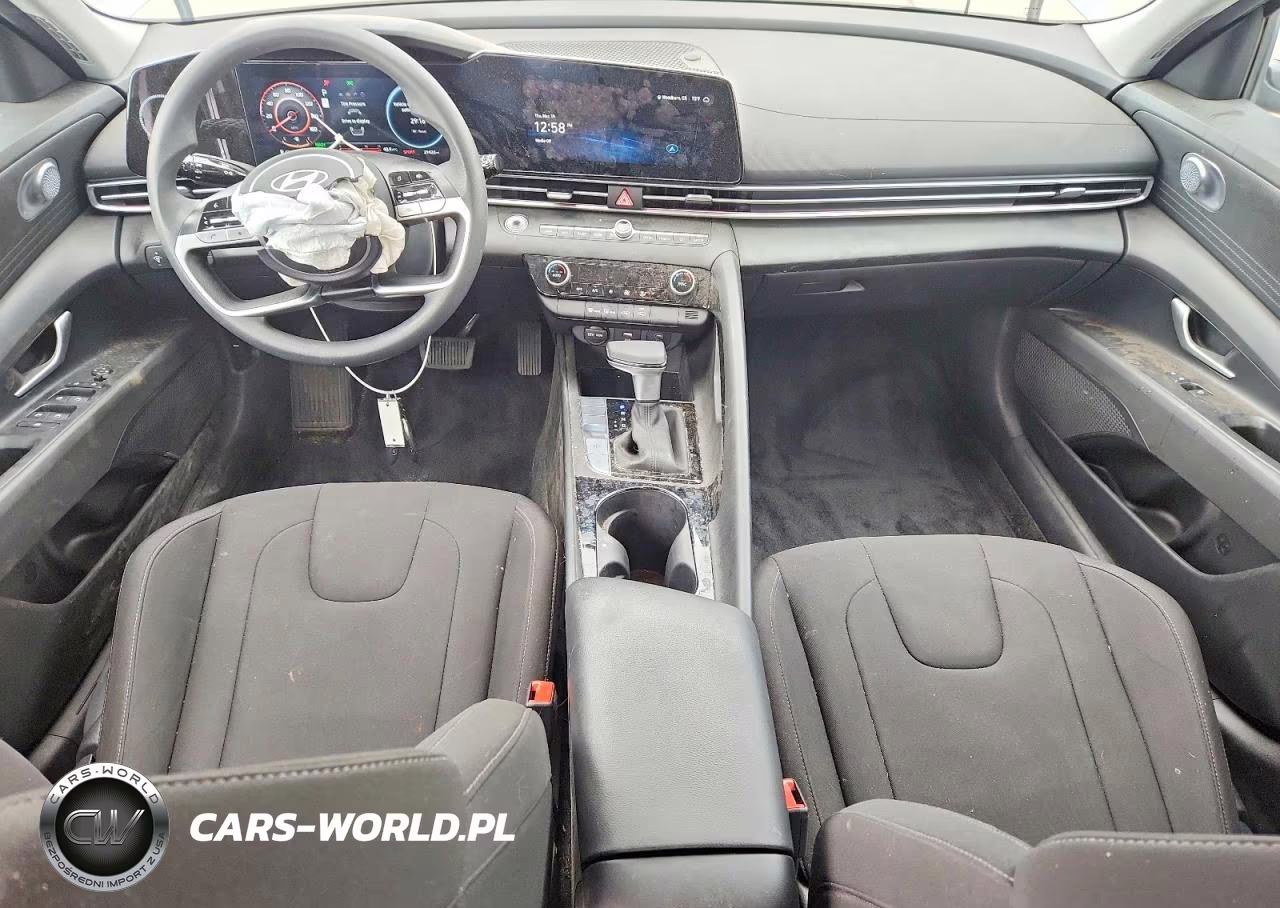 2024 Hyundai Elantra Hybrid Blue VIN:KMHLM4DJXRU121051 - 8