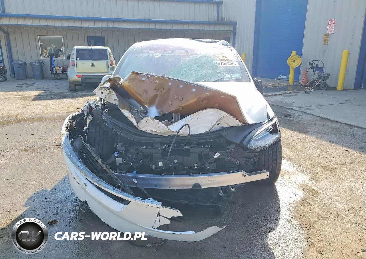 2022 Tesla Model X VIN:7SAXCBE6XNF341559 - 5