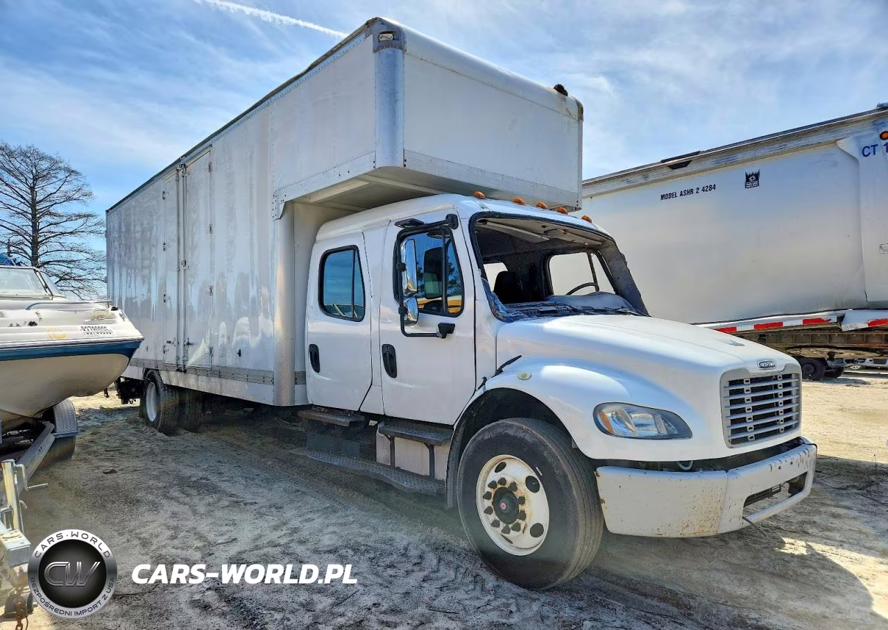 2015 Freightliner Business Class M2 Box Truck