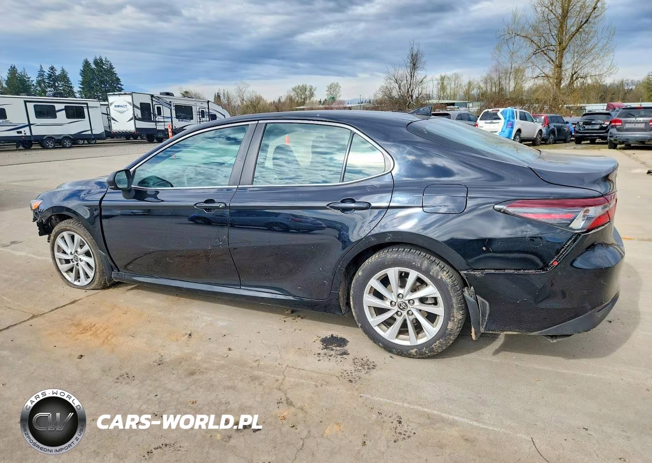 2022 Toyota Camry Le VIN:4T1C11AK7NU617410 - 2