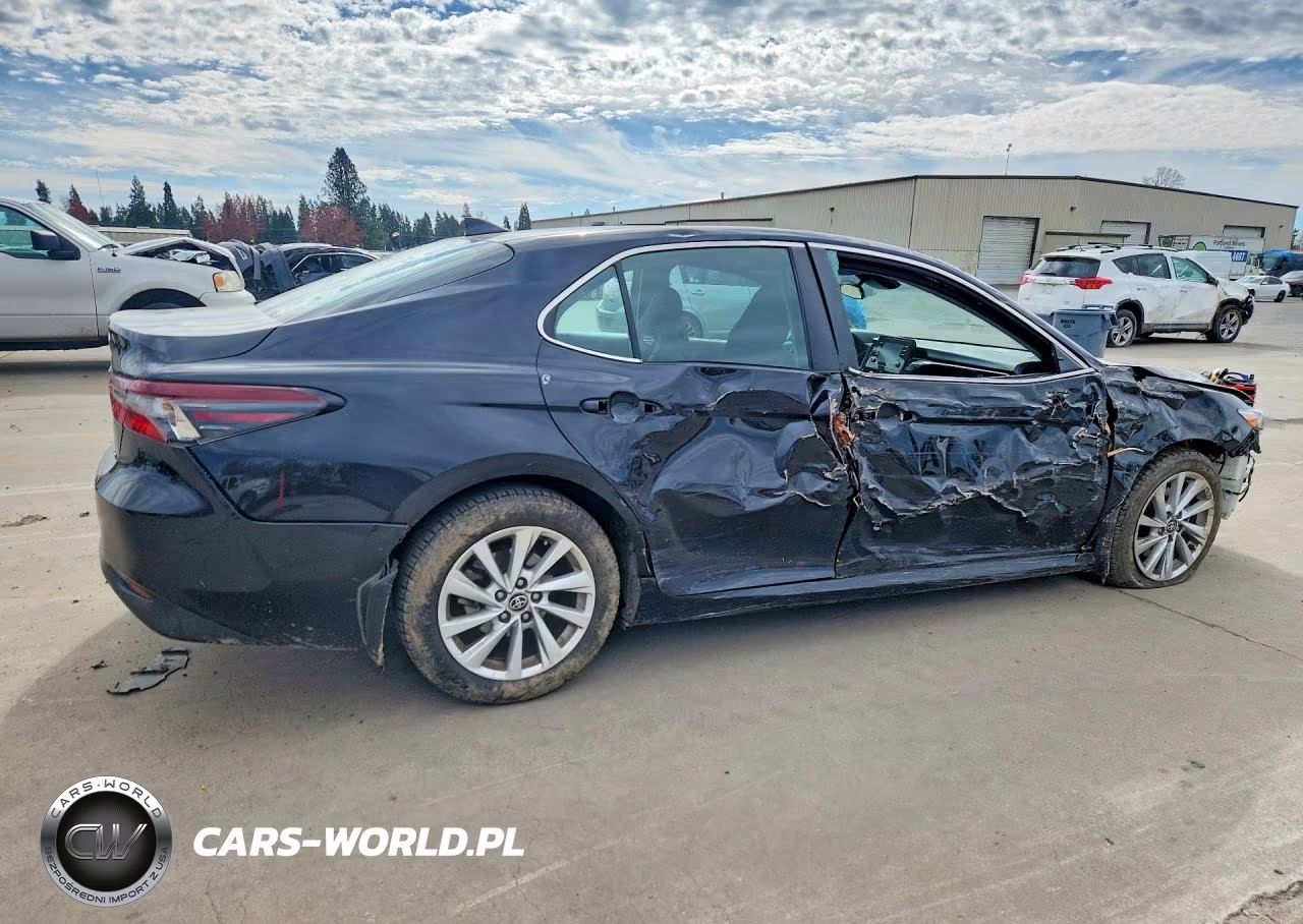 2022 Toyota Camry Le VIN:4T1C11AK7NU617410 - 3