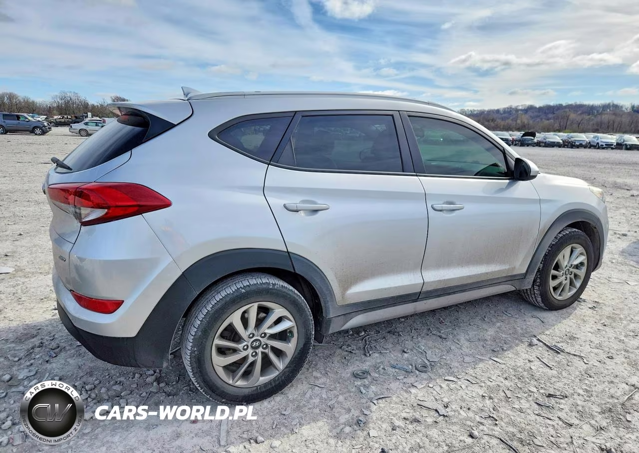 2018 Hyundai Tucson Sel VIN:KM8J3CA4XJU717428 - 3