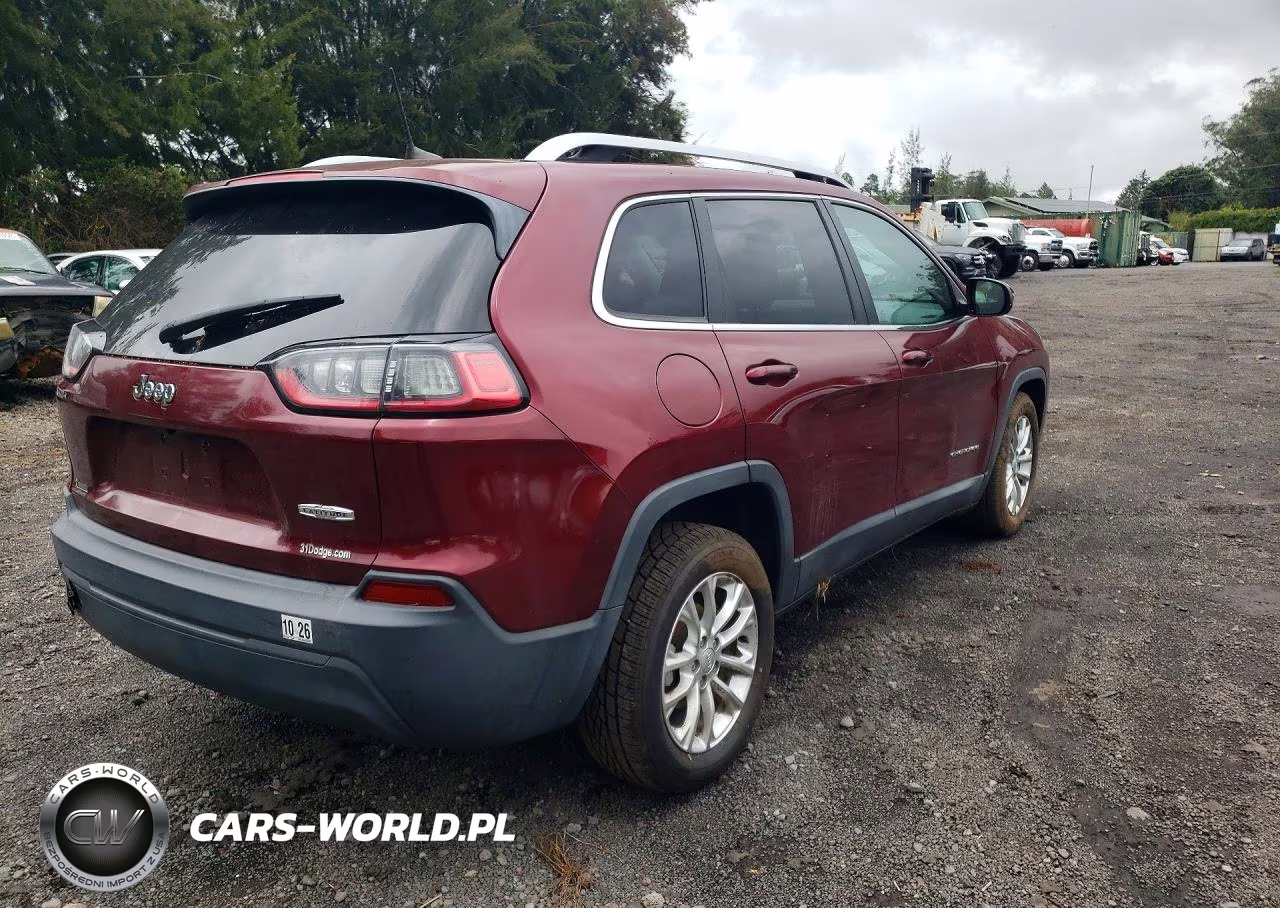 2019 Jeep Cherokee Latitude VIN:1C4PJLCB0KD290469 - 3