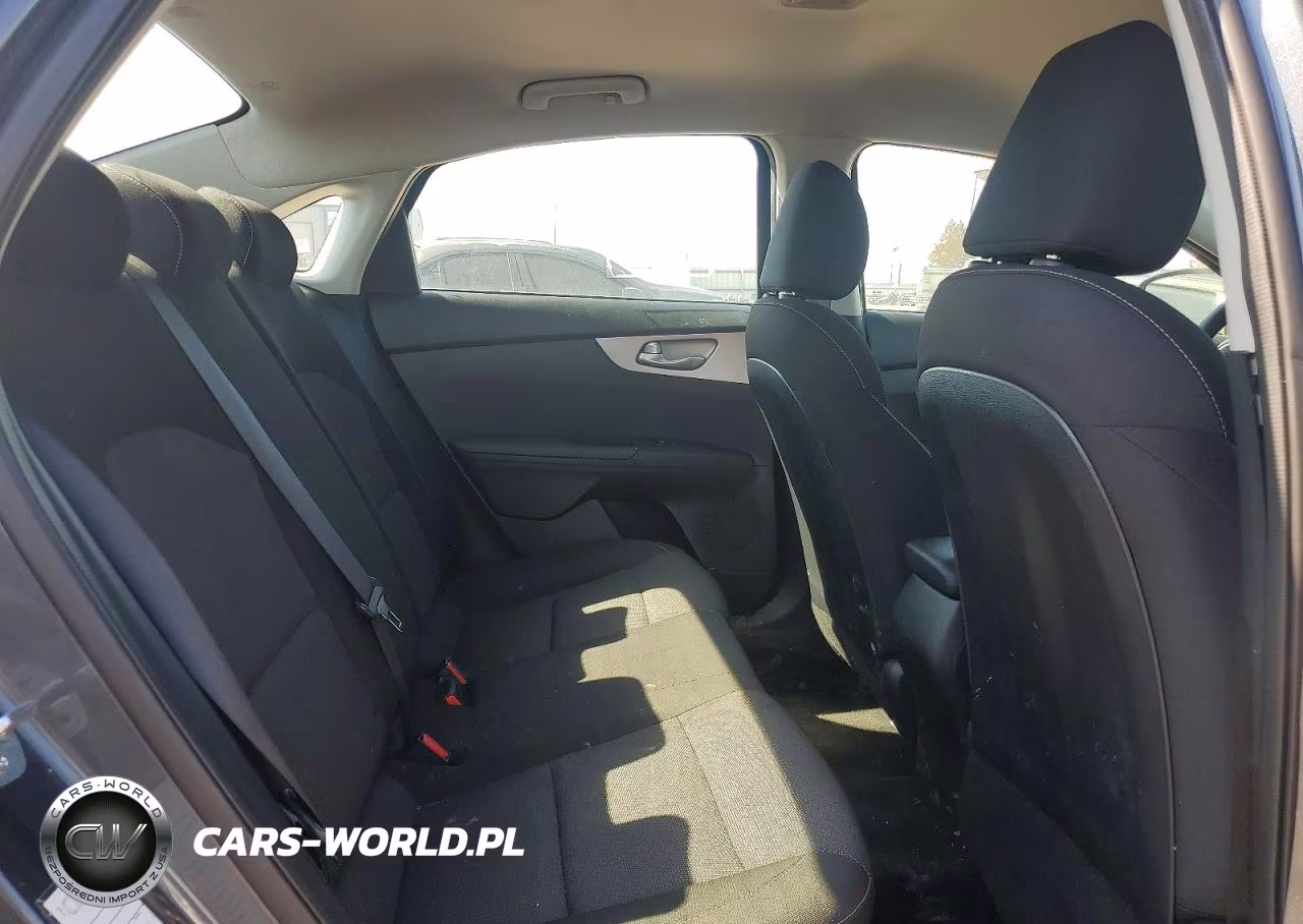 2024 Kia Forte Lx VIN:3KPF24AD2RE754227 - 10