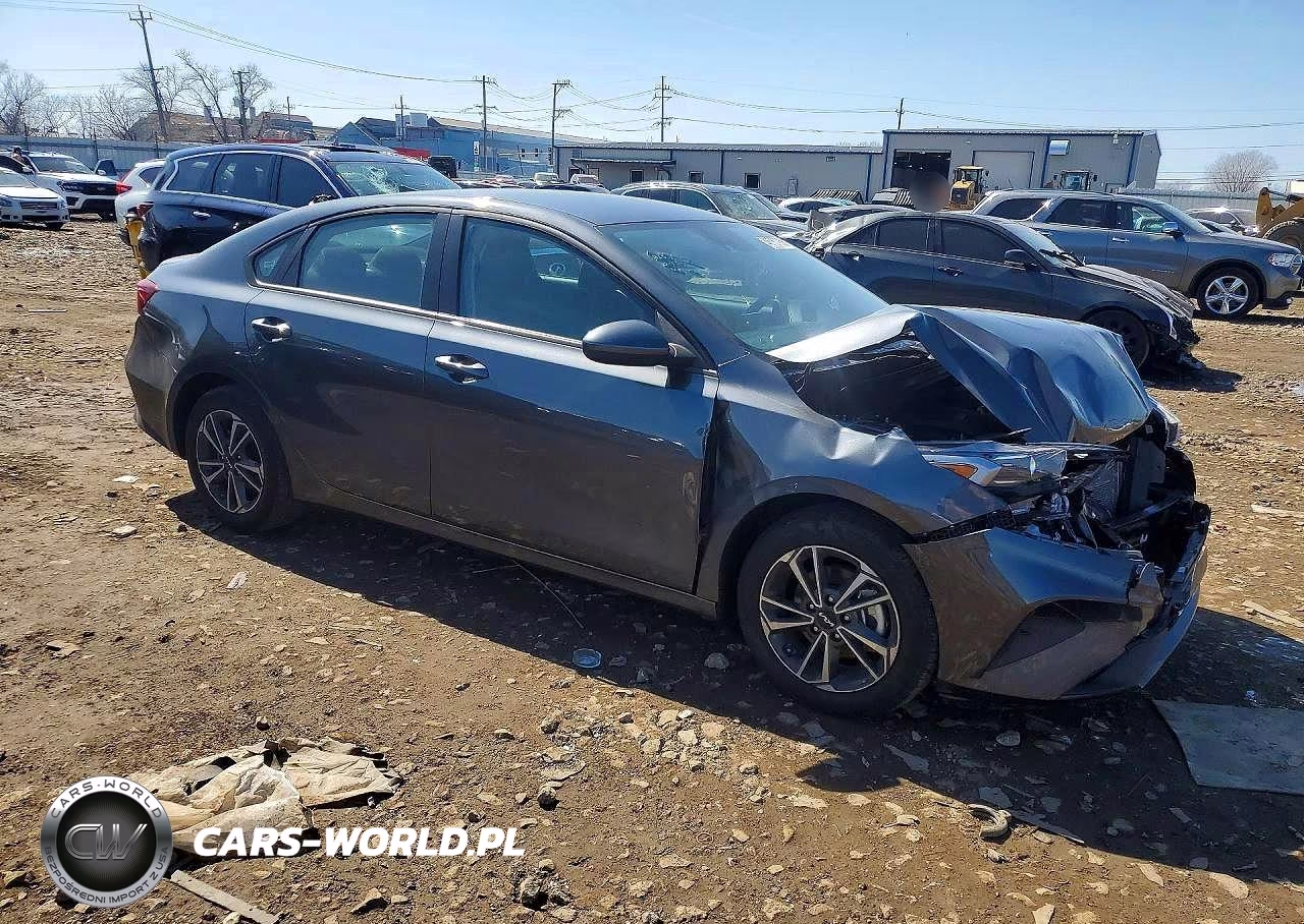 2024 Kia Forte Lx VIN:3KPF24AD2RE754227 - 4